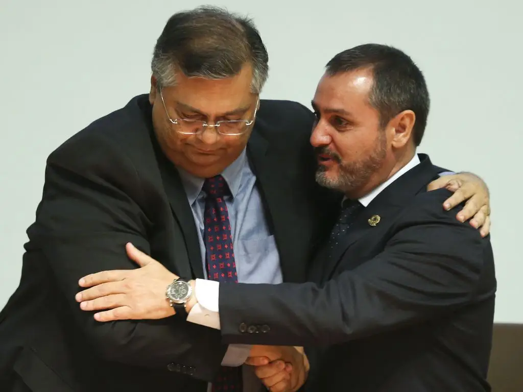 Reviravolta no STF: Flávio Dino determina retorno de Andrei Rodrigues ao comando da Polícia Federal