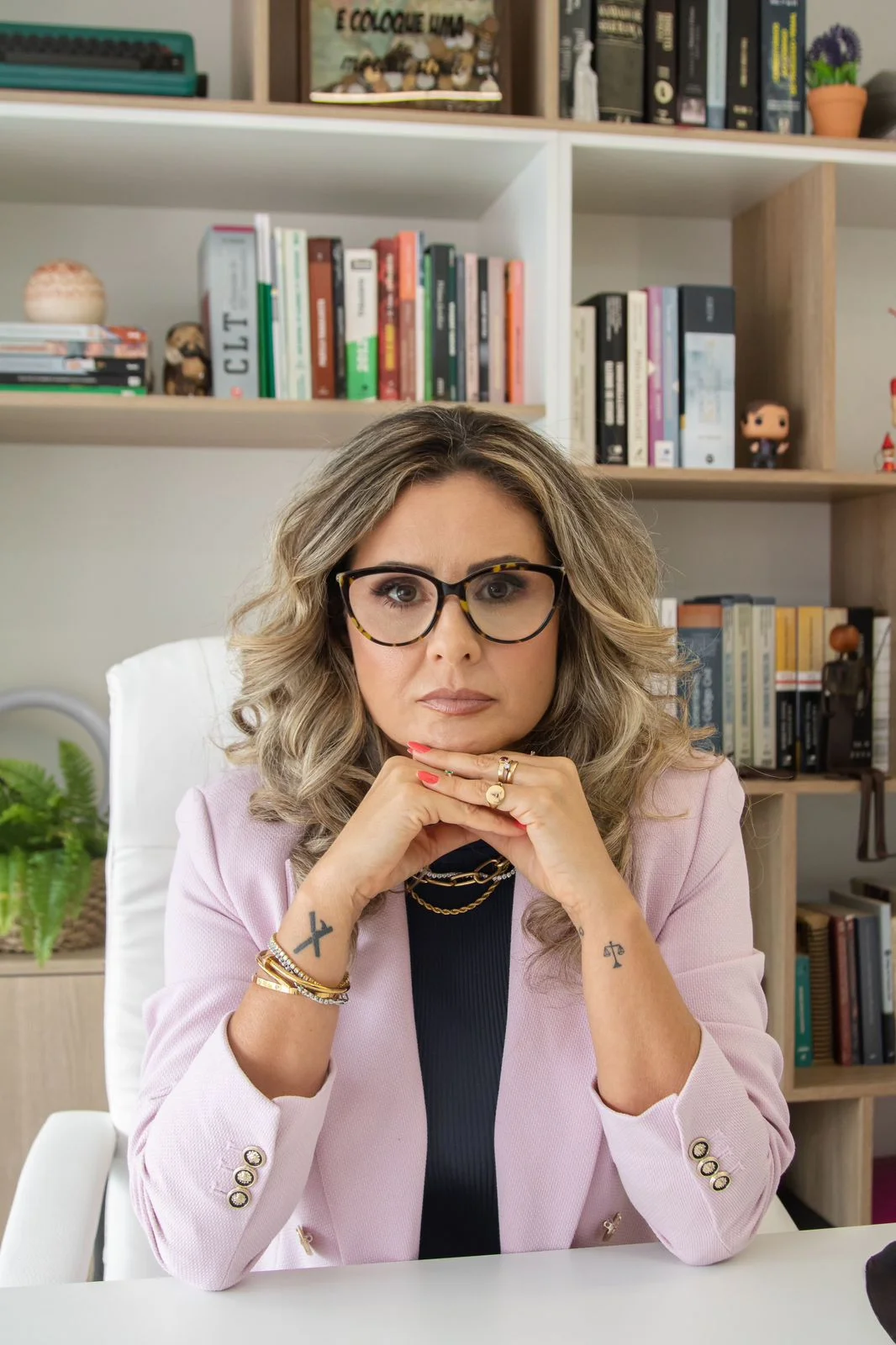 STJ reconhece pensão vitalícia para mulher que abandonou a carreira