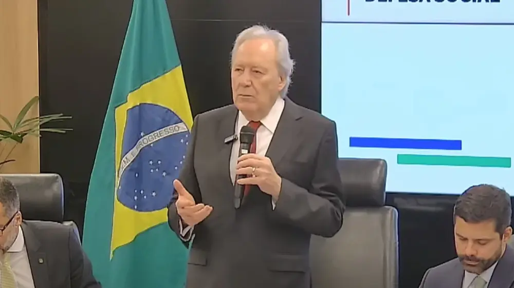 Lewandowski diz que PEC da Segurança não vai interferir nos estados, mas condiciona verbas