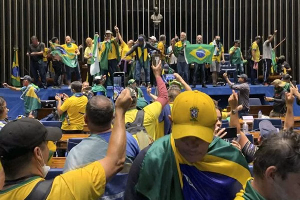 Oposição já tem assinaturas suficientes para pautar urgência do PL da Anistia