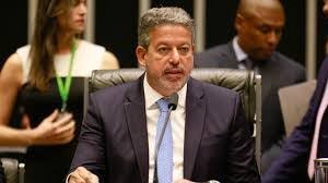 Troca de comando na Câmara arrisca travar propostas que limitam poder do STF